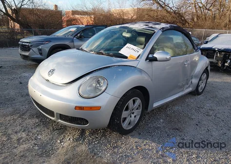 2007 Volkswagen New Beetle 2.5 from USA, damaged, VIN 3VWRF31Y17M411374